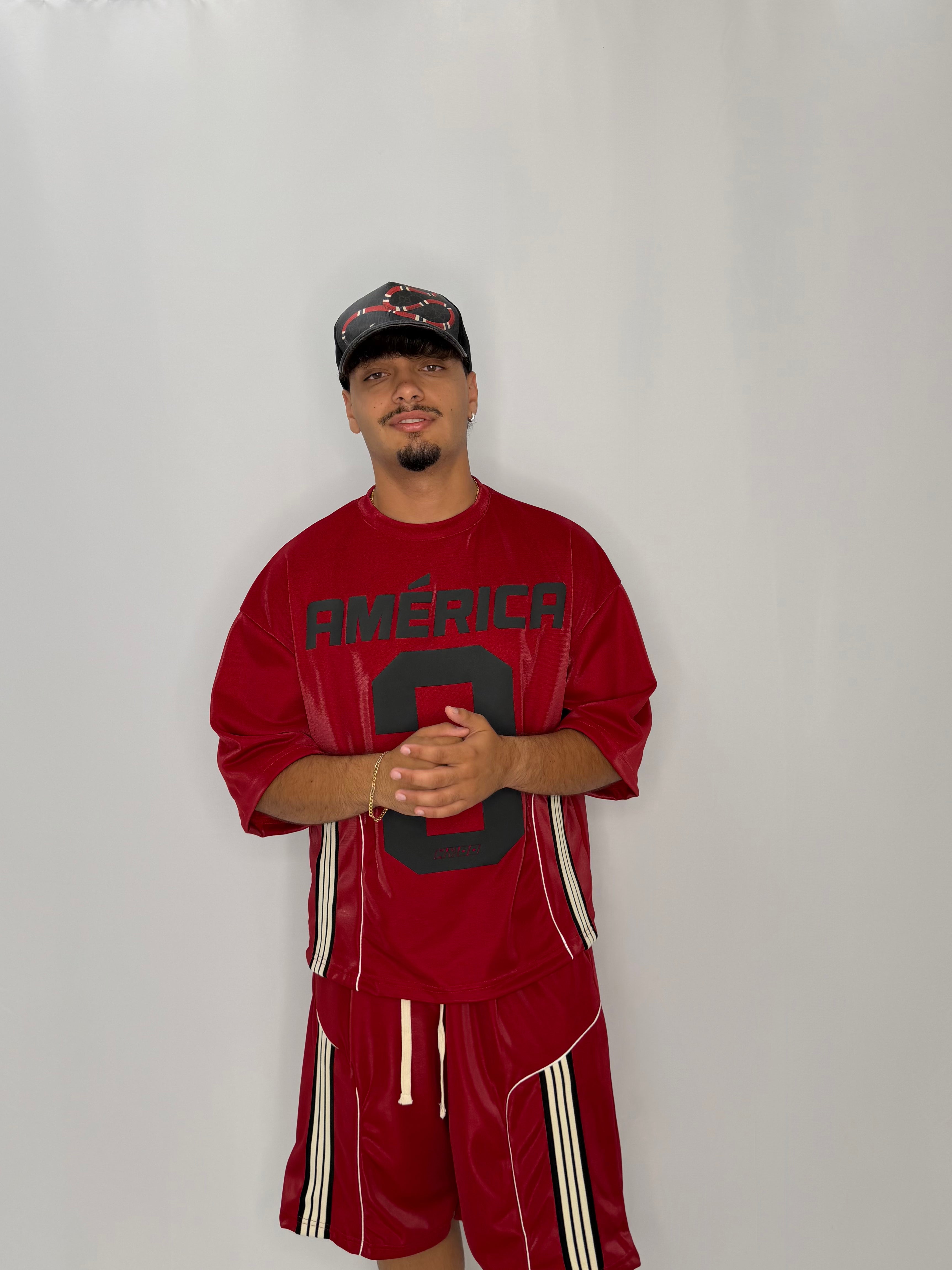 Cord. America Red